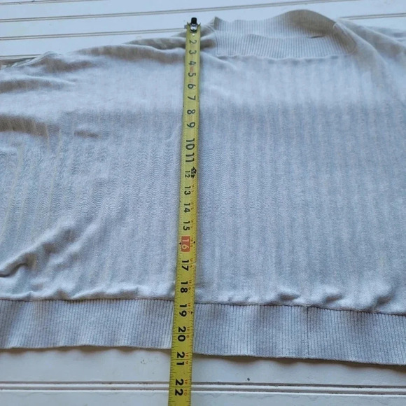 Lululemon Forward Flow Poncho  Heathered Core Ultra Light Grey  OS - Picture 10 of 15
